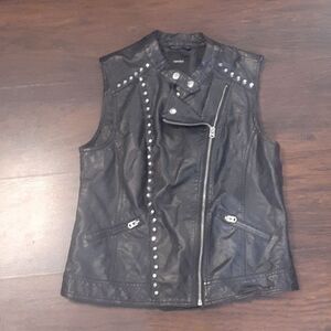 Forever 21 black pleather vest M